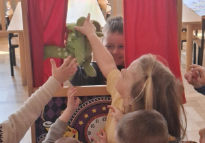 Próbujemy być aktorami i bawimy się w teatr