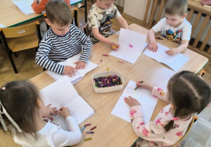 Dzieci tworzą własne książki