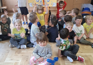 Zdjęcie grupowe po występie Otto Cyrkowca
