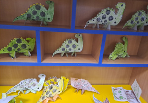Dinozaury- wystawka prac wykonanych przez przedszkolaki