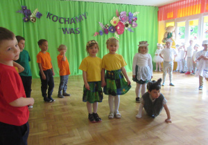 Dzieci występują dla rodziców.