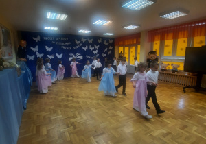 Występ na zakończenie edukacji przedszkolnej