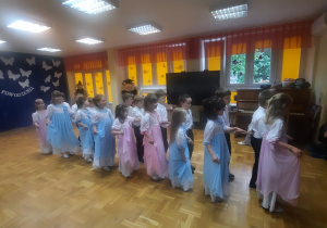 Występ na zakończenie edukacji przedszkolnej