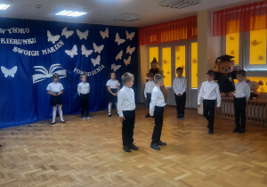 Występ na zakończenie edukacji przedszkolnej