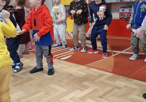 Dzieci podczas zajęć Roar Dance