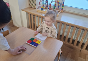 Przedszkolaki na zajęciach Labo Odkrywcy